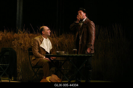 Móricz Zsigmond: Úri muri-stock-foto