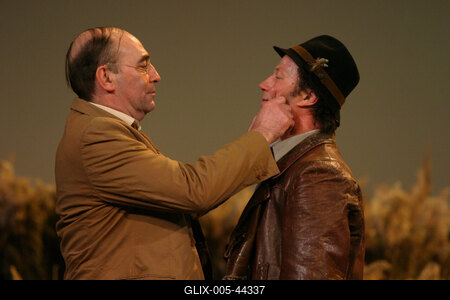 Móricz Zsigmond: Úri muri-stock-foto