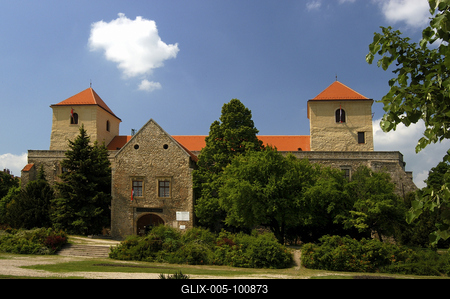 Várpalota, Thury-vár-stock-foto