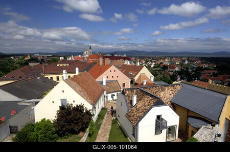Kilátás a veszprémi Tűztoronyból.-stock-foto