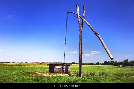 Gémeskút a Hortobágyon-stock-foto