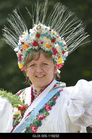 Rimóci palóc népviselet.-stock-foto