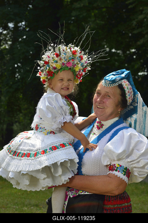 Rimóci palóc népviselet.-stock-foto