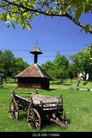 Kercaszomor, református harangláb-stock-foto