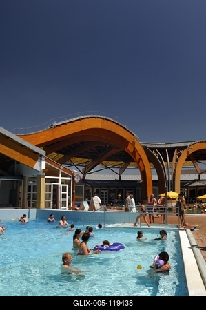 A Büki Gyógyfürdő-stock-foto