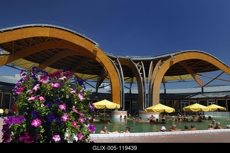 A Büki Gyógyfürdő-stock-foto