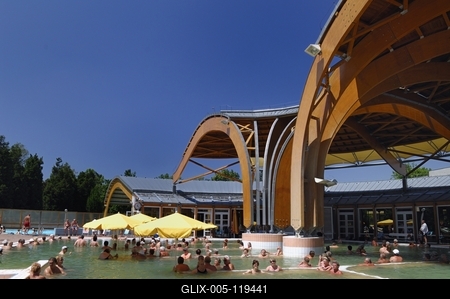 A Büki Gyógyfürdő-stock-foto