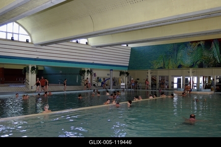 A Büki Gyógyfürdő-stock-foto