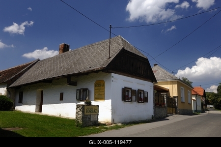 Borház Bozsokon-stock-foto