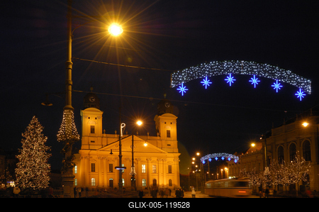 Debrecen belvárosa és a Református Nagytemplom-stock-foto
