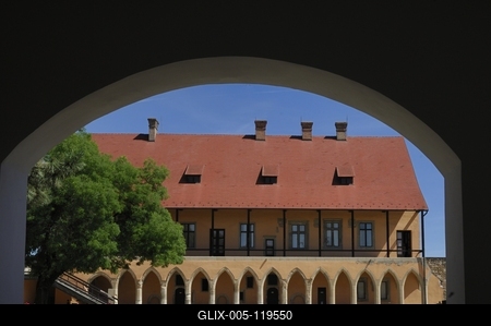 A gótikus Püspöki palota az egri várban-stock-foto