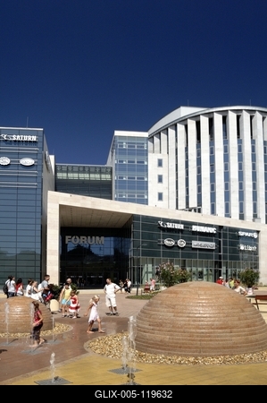 Fórum bevásárlóközpont, Debrecen-stock-foto