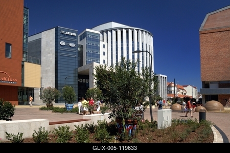 Fórum bevásárlóközpont, Debrecen-stock-foto