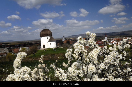 Ösküi kerektemplom-stock-foto