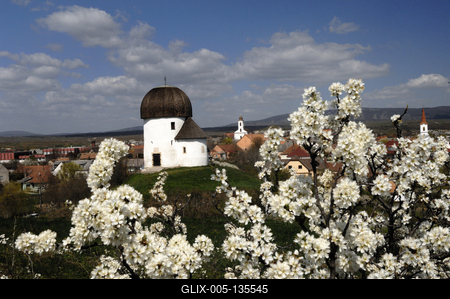 Ösküi kerektemplom-stock-foto