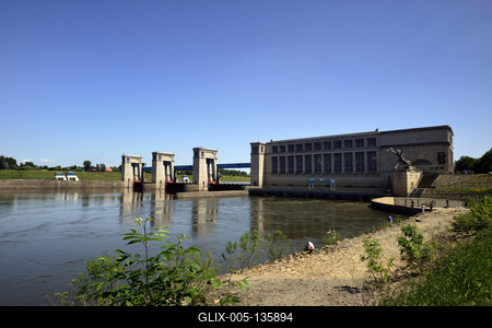 Tiszalöki Vízerőmű-stock-foto