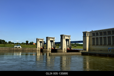 Tiszalöki Vízerőmű-stock-foto