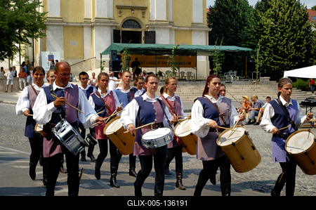 Szent László Napok fesztivál Szekszárd belvárosában-stock-foto