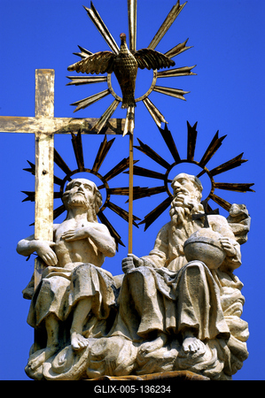 Szekszárd, Szentháromság szobor-stock-foto