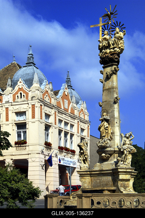 Szekszárd, Szentháromság szobor-stock-foto