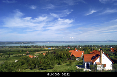Zamárdi, balatoni panoráma a Kőhegyi kilátóból-stock-foto