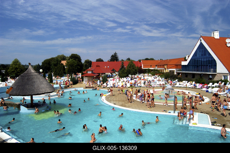 Kehidakustány, Termálfürdő-stock-foto