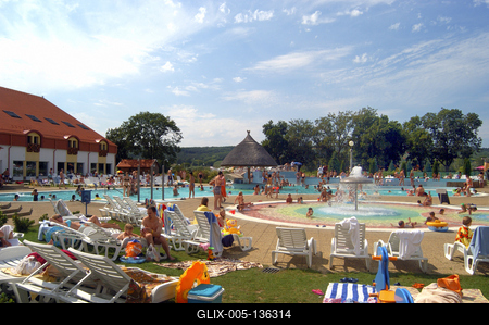 Kehidakustány, Termálfürdő-stock-foto