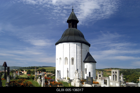 Kallósdi kerektemplom (Szent Anna templom)-stock-foto