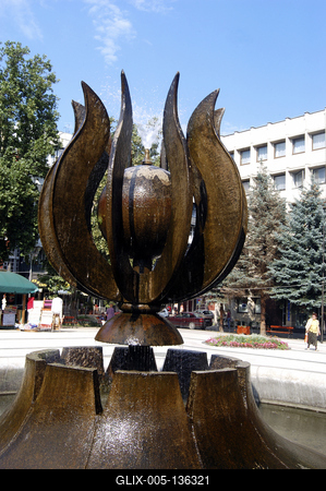 Zalaegerszeg, Göcseji tulipán-szökőkút-stock-foto