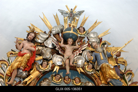 Vasboldogasszony, a katolikus templom oltára-stock-foto