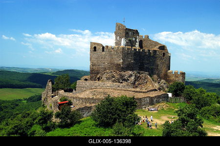 A Hollókői vár-stock-foto