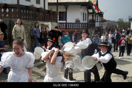 Hollókői Húsvéti Fesztivál-stock-foto