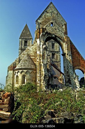 Zsámbék, a premontrei kolostor és templom romjai-stock-foto