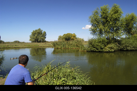 Péteri Horgásztó és Pihenőpark-stock-foto