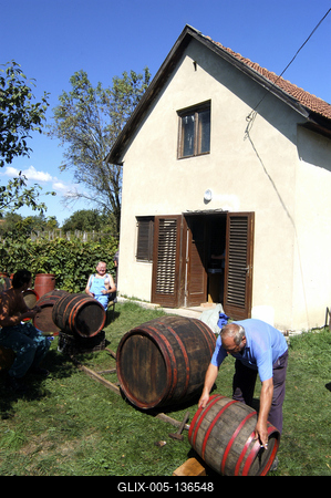 Monor, Strázsa-hegyi borospincék-stock-foto