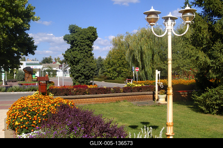 Csemő, a virágos falu-stock-foto