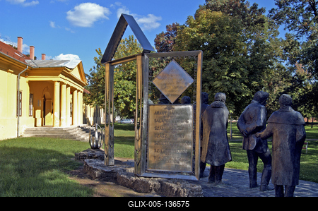 Nagykőrös, a Nagy tanári kar-szoborcsoport-stock-foto