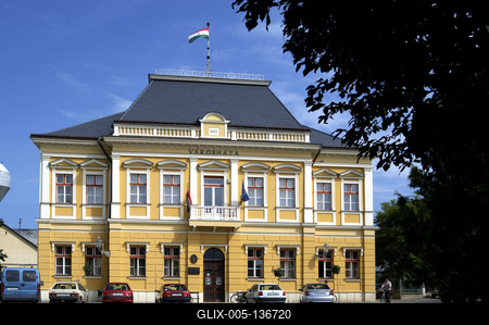 Újfehértó, Városháza-stock-foto