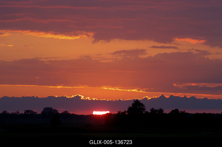 Naplemente Újfehértó határában-stock-foto