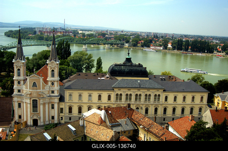 Esztergom, a Víziváros látképe a várból-stock-foto