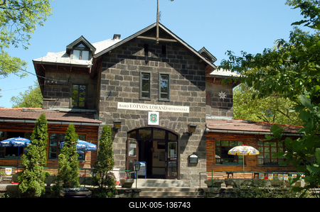 Dobogókő, Báró Eötvös Loránd menedékház-stock-foto