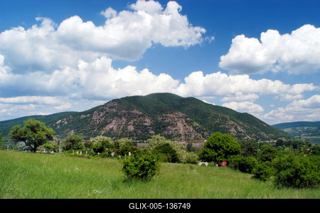 A Börzsöny hegység látképe Dömösről-stock-foto