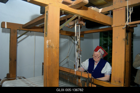 Hollókő, Szövőműhely-stock-foto