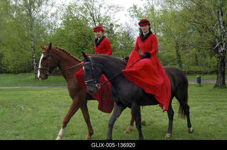 Lovas program a Gödöllői Királyi Kastély parkjában-stock-foto