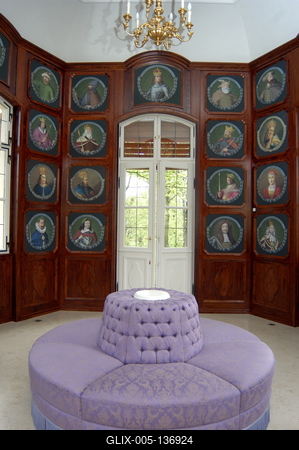 Gödöllő, Királydombi pavilon a kastélyparkban-stock-foto