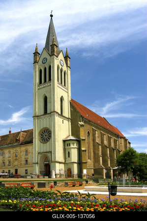Keszthely, Magyarok Nagyasszonya-templom-stock-foto