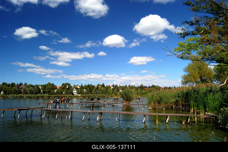 Diósjenői-tó-stock-foto