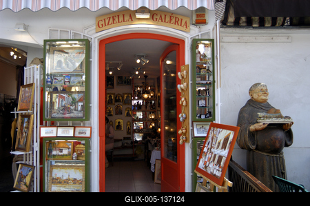 Galéria Szentendre belvárosában-stock-foto