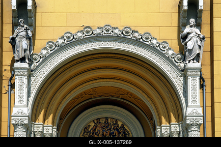 Fót, Római katolikus templom-stock-foto