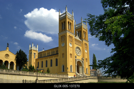 Fót, Római katolikus templom-stock-foto